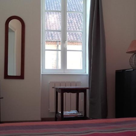 L'Appartement D'Aymar Moulins  Ruang foto