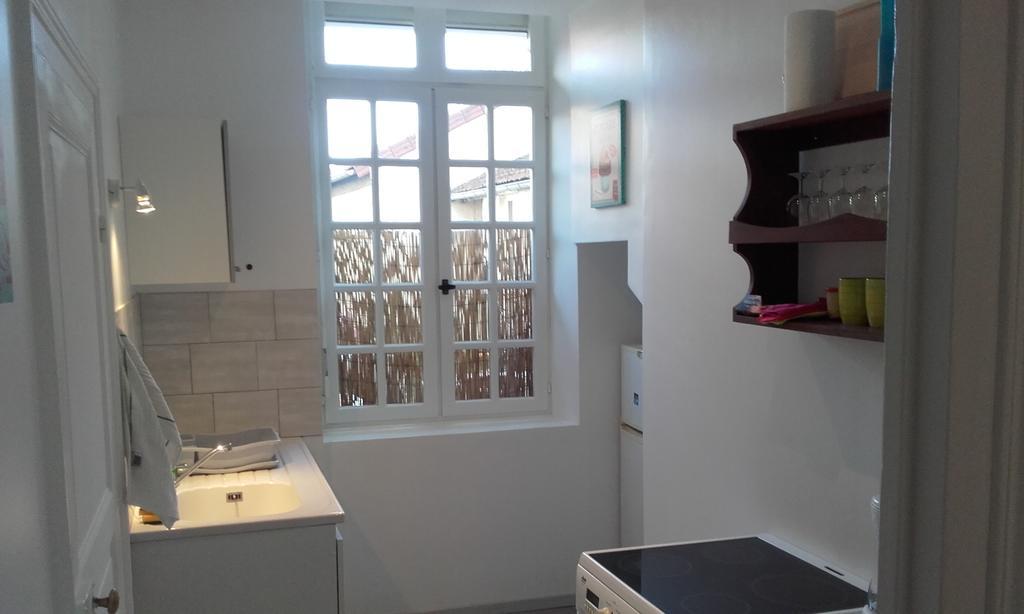 L'Appartement D'Aymar Moulins  Bagian luar foto