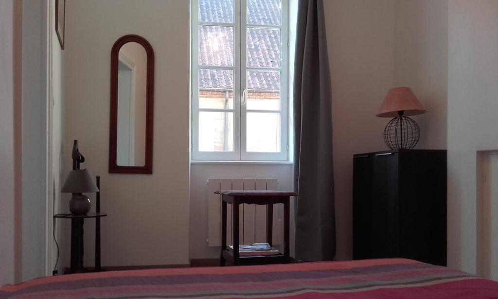 L'Appartement D'Aymar Moulins  Ruang foto